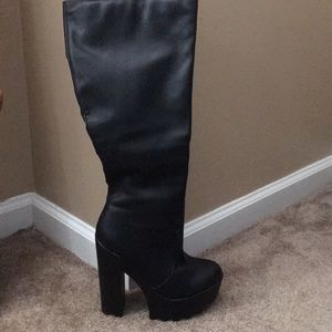 Black chunky heel boots